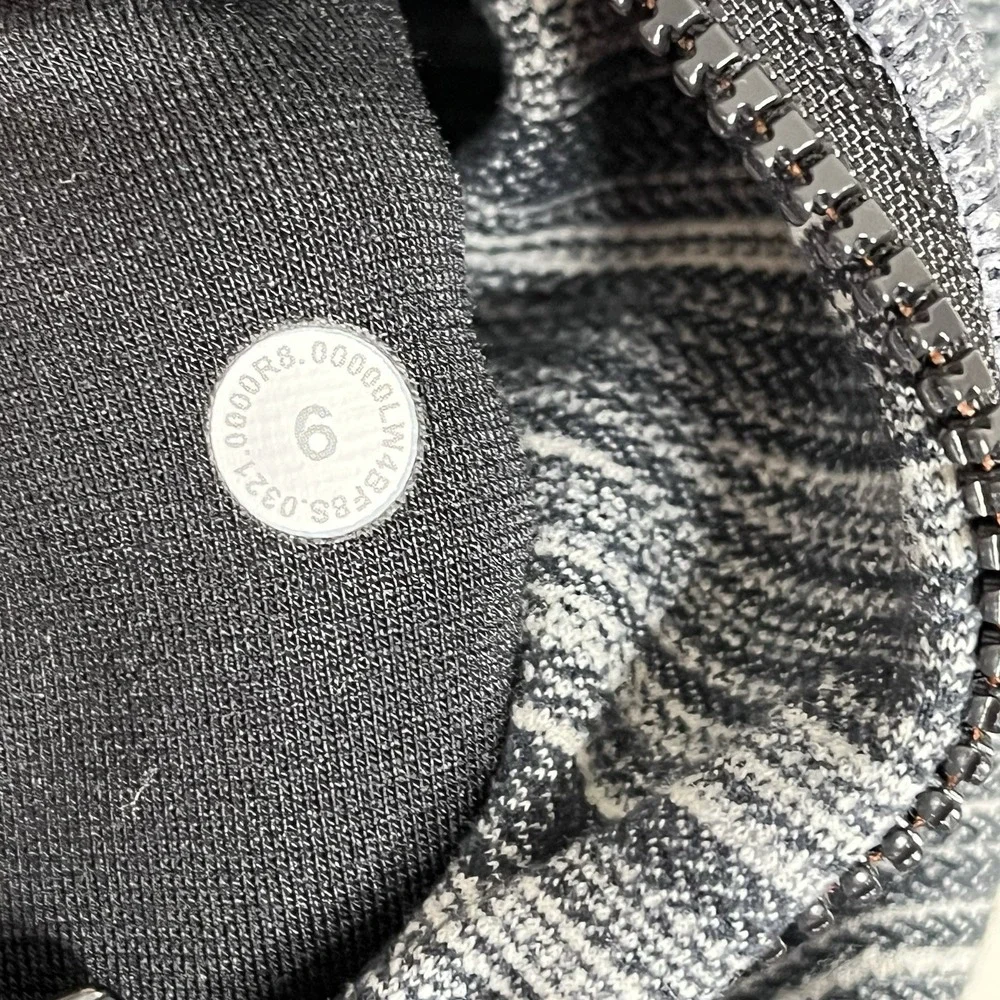 Lululemon Hooded Define Jacket Heathered Black Gray Womens Size 6 Full Zip Nulu